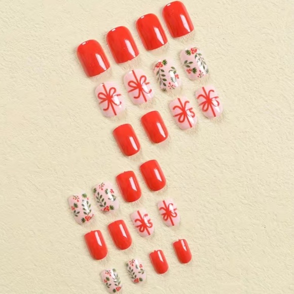 Christmas Press On Nails - Picture 4 of 6